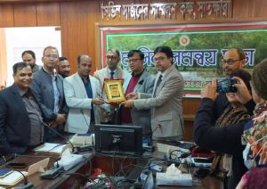 জেলার শ্রেষ্ঠ ইউএইএফপিও ডাঃ জিয়াউর রহমান এবং শ্রেষ্ঠ স্বাস্থ্য কমপ্লেক্স শ্যামনগর উপজেলা স্বাস্থ্য কমপ্লেক্স